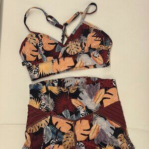 L'URV Activewear Set